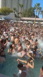 Vegas Pool Party with VIP Bottle Service & Luxury Round Trip Transport  image 6