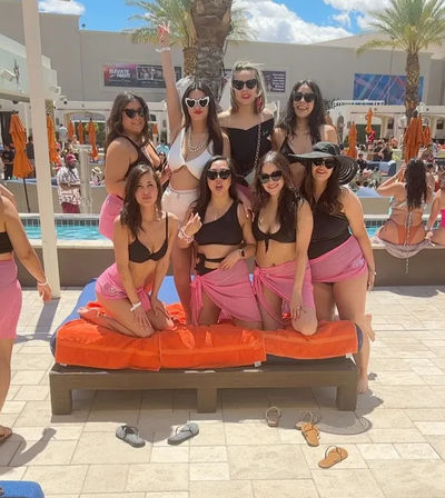 Vegas Pool Party with VIP Bottle Service & Luxury Round Trip Transport  image 20