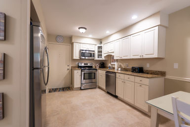 Fiddler’s Cove Getaway: Walk to Beach, Pools, Tennis & More image 4