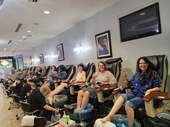 Sip, Soak & Sparkle Spa Parties at Polish & Pour image 23
