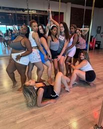 Private Pole Dancing Class, Certified Sexy Experience image 8