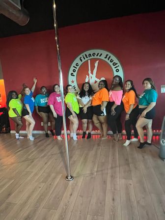 Private Pole Dancing Class, Certified Sexy Experience image 17