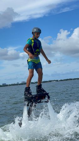 Learn to Flyboard with a Pro image 4