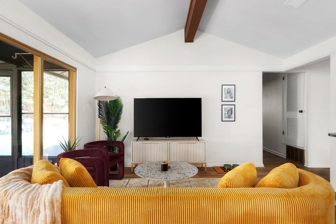 Private Pool, Grill & Games Room: The Palm Royale image 13