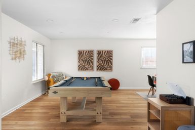 Private Pool, Grill & Games Room: The Palm Royale image 4