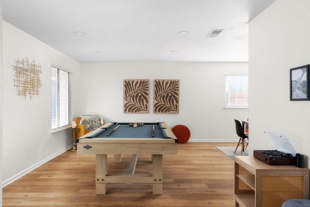 Private Pool, Grill & Games Room: The Palm Royale image 4