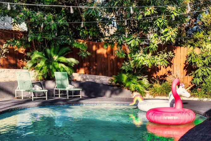 Private Pool, Grill & Games Room: The Palm Royale image 1