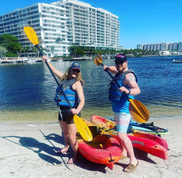 Sweetheart Paddle Guided Valentine's Tour & Toast: February 14-17 image 1