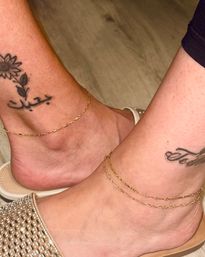 Arrow Permanent Jewelry: Private Party at The Holly House image 4