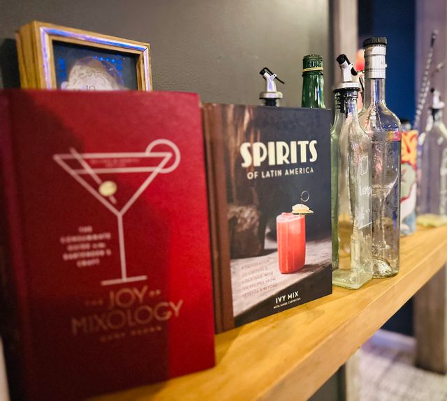The Muddle & Mingle Mojito Experience: Taco Lunch + Mixology Class image 4