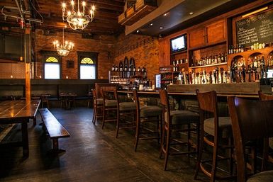 Boos & Booze: Ghost Tour + Bar Crawl in Charlotte image 8