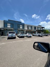 Luxury Suites: Close to Airport, Beaches & Fine Dining image 21