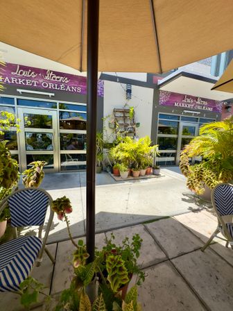 Luxury Suites: Close to Airport, Beaches & Fine Dining image 14