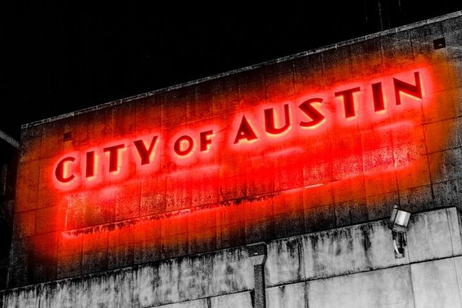 Austin Haunted Pub Crawl: Explore the Most Historic and Haunted Spots image 3