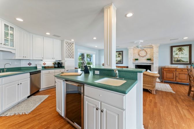 Gone Coastal: 5 BR Beach Front Villa with Hot tub in South Ponte Beach image 17