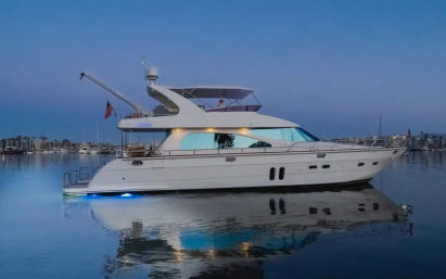 Exclusive Luxury Yacht Charter with Optional Jetski Rental image 16