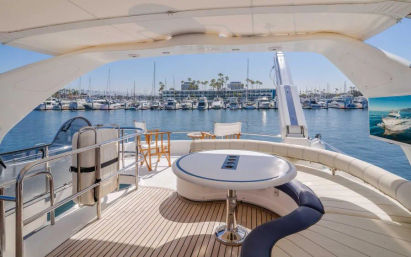 Exclusive Luxury Yacht Charter with Optional Jetski Rental image 6
