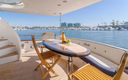Exclusive Luxury Yacht Charter with Optional Jetski Rental image 7