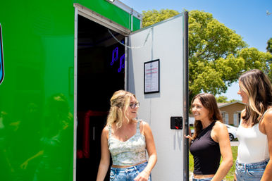 Karaoke Pod: Mobile Karaoke Lounge Delivered to You image 8