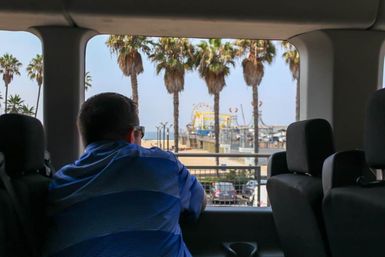 Hollywood Bus Tour: Sightseeing & Celebrity Homes Tour image 5