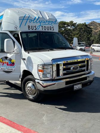 Hollywood Bus Tour: Sightseeing & Celebrity Homes Tour image 9