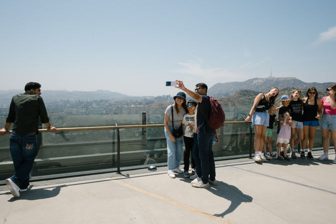 Hollywood Bus Tour: Sightseeing & Celebrity Homes Tour image 21