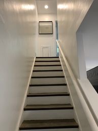 Polk Street Suites: Cozy Rowhouse Retreat image 7