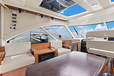 Last Cruise Before 'I Do': 60' Sea Ray Private Yacht Charter image 15