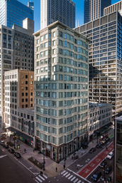 Staypineapple: Iconic Boutique Hotel in The Loop image 6