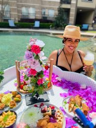 Dining on the Water: Floating Breakfast, Lunch, or Dinner Experience image 14