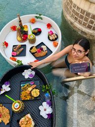 Dining on the Water: Floating Breakfast, Lunch, or Dinner Experience image 6