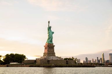 BYOB Hot Tub Boat Tour of NY Harbor & Statue of Liberty image 6