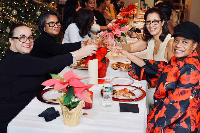 Custom Bartending & Mixology Experiences to Bring Your Party to Life image 6