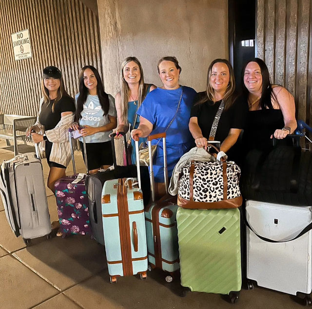Need Luggage Storage? Don't Drag Those Bags! We Pickup, Store, Then Deliver! image 3