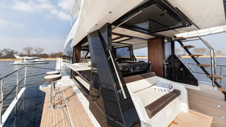 2024 Galeon 64' Luxury Yacht Charter image 2