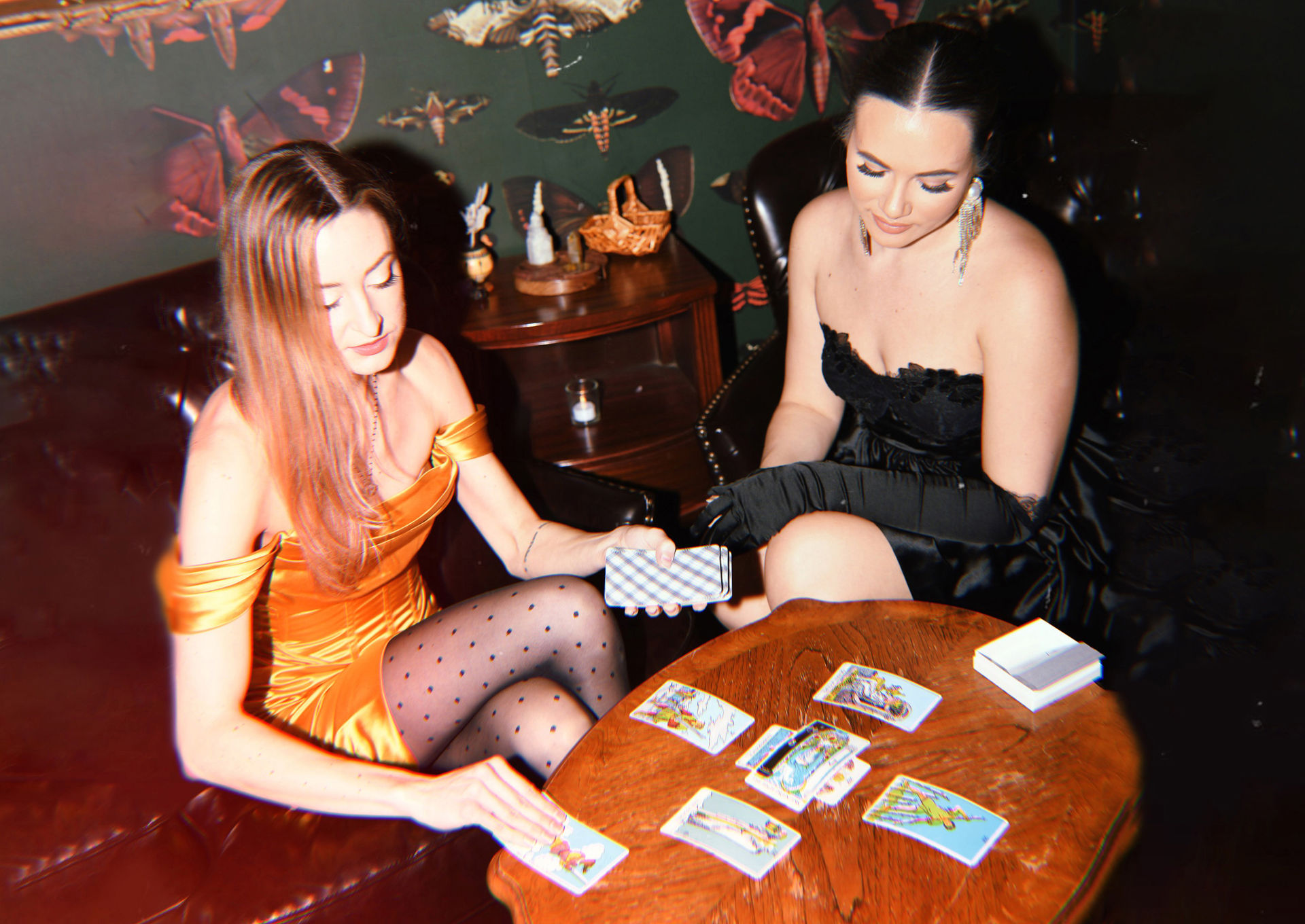 Tarot Card Reading & Enchanting Divination image 1