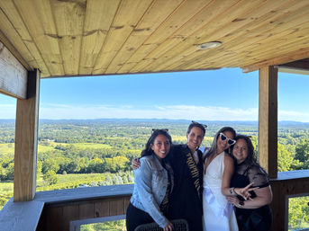 Bluemont Bach Wine Tour: Charming Luxury Wine Experience image 11