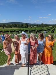 Bluemont Bach Wine Tour: Charming Luxury Wine Experience image 6