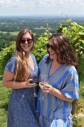 Bluemont Bach Wine Tour: Charming Luxury Wine Experience image 7