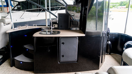 35ft "Big Pontoona" with Yacht Amenities for Ultimate Pontoon Fun image 7