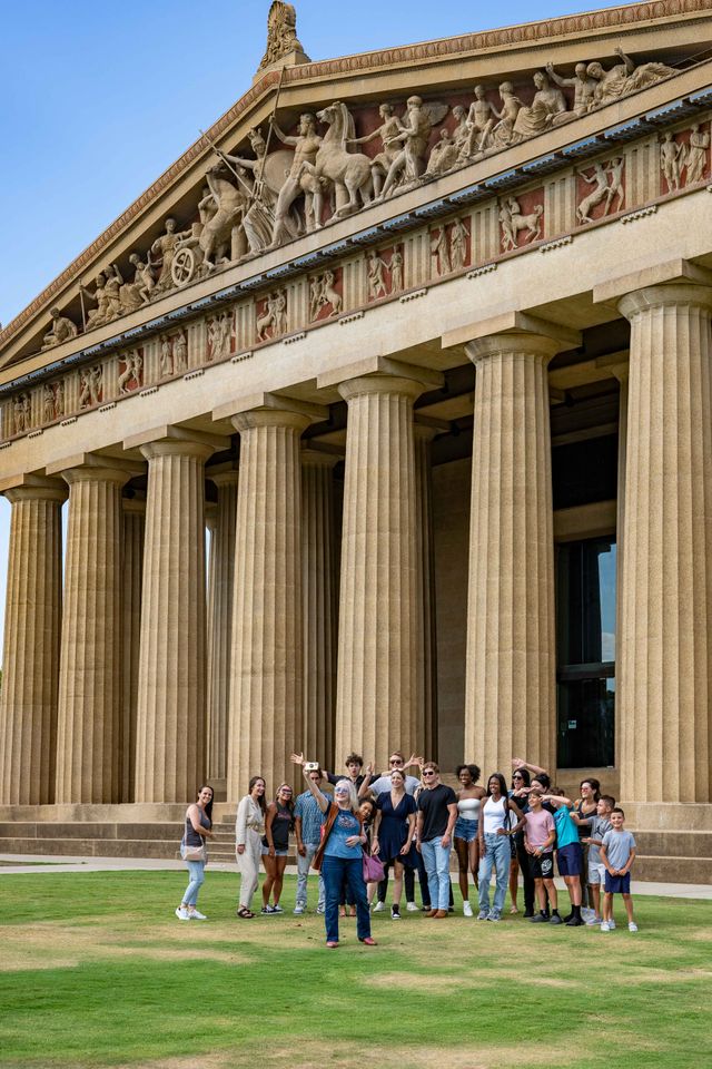Cruzzin' Nashville Guided Sightseeing Tour image 3