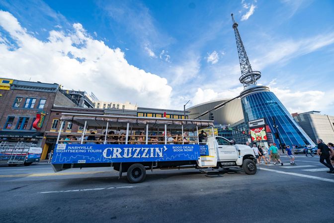 Cruzzin' Nashville Guided Sightseeing Tour image 5