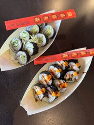Sushi Rolling Session with an Expert Professional Chef image 27