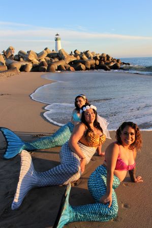 Veils & Tails: Custom Bachelorette Mermaid Photoshoot image 10