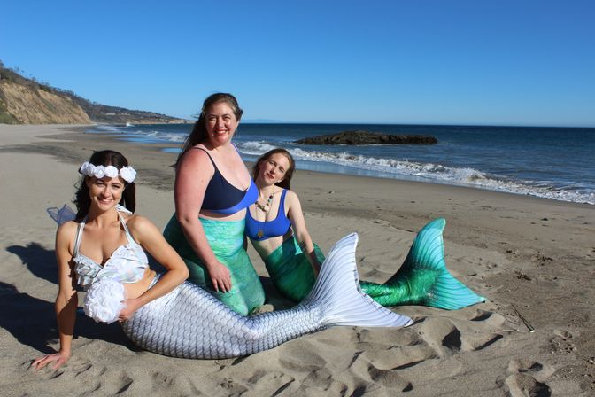 Veils & Tails: Custom Bachelorette Mermaid Photoshoot image 3