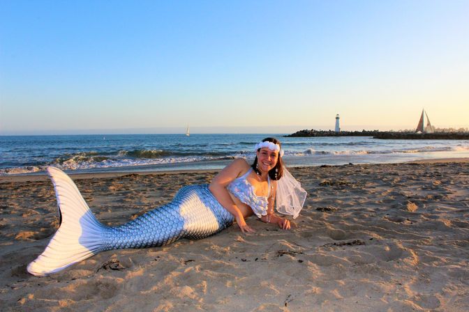 Veils & Tails: Custom Bachelorette Mermaid Photoshoot image 8