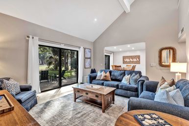 Harbour Town Retreat: Sea Pines 3BR Villa with Pool, Golf Views & Walk to Harbour Town image 4