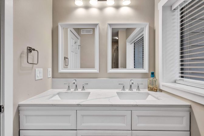 Harbour Town Retreat: Sea Pines 3BR Villa with Pool, Golf Views & Walk to Harbour Town image 19