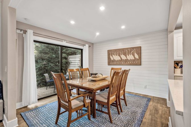 Harbour Town Retreat: Sea Pines 3BR Villa with Pool, Golf Views & Walk to Harbour Town image 26