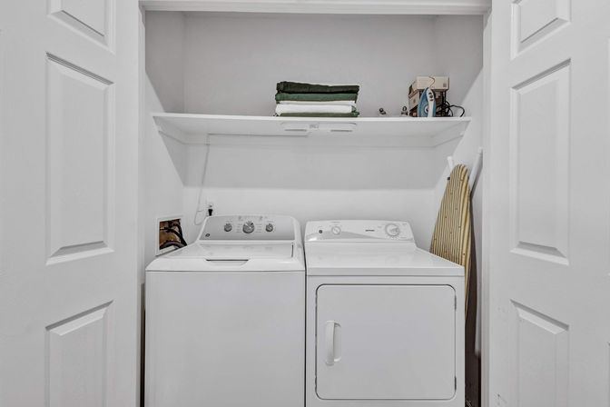 Harbour Town Retreat: Sea Pines 3BR Villa with Pool, Golf Views & Walk to Harbour Town image 28